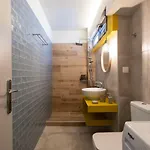 아파트 Center Ground Floor 2br With Small Yard & 1gbps Fiber *