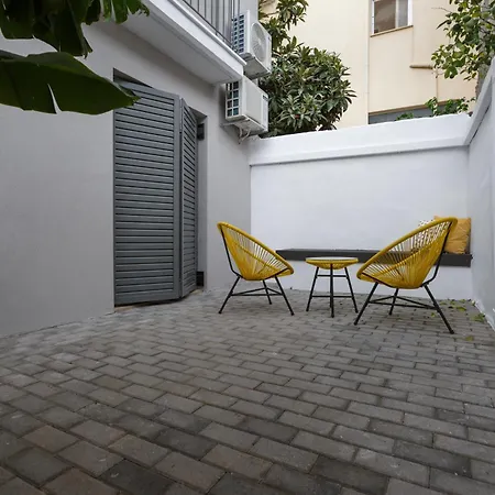 Groundfloor 2br With Smallyard Near The Heart Of Apartment Kalamata