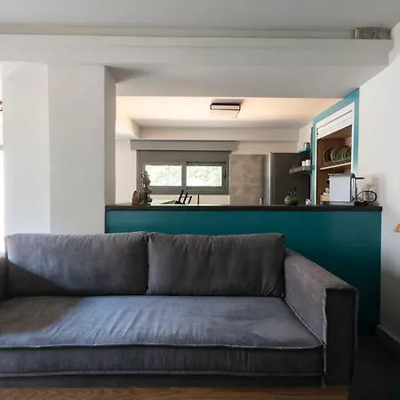 Center Ground Floor 2br With Small Yard & 1gbps Fiber Διαμέρισμα *